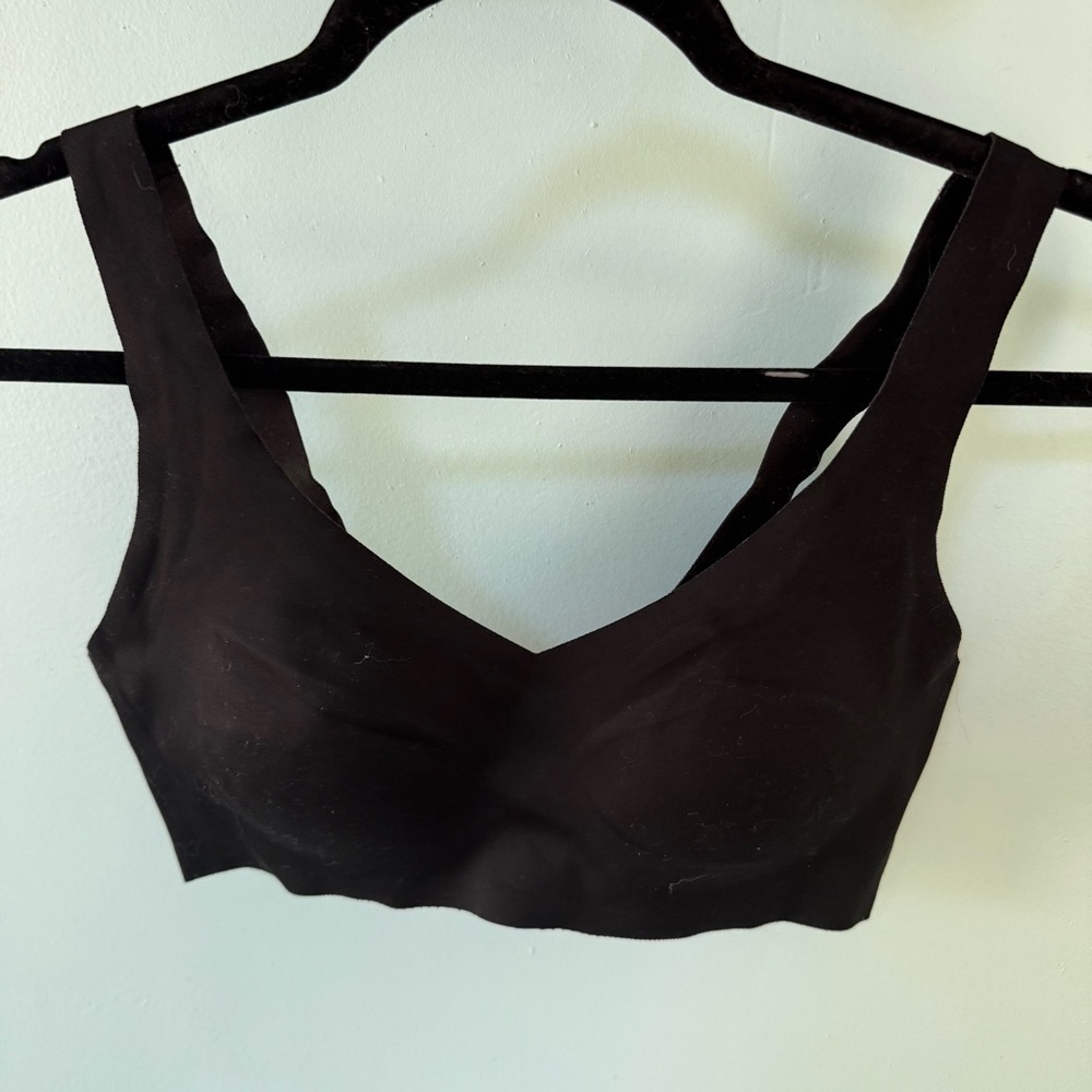 Victorias Secret Victoria Sport Women's Black Intimate Bra Size Medium